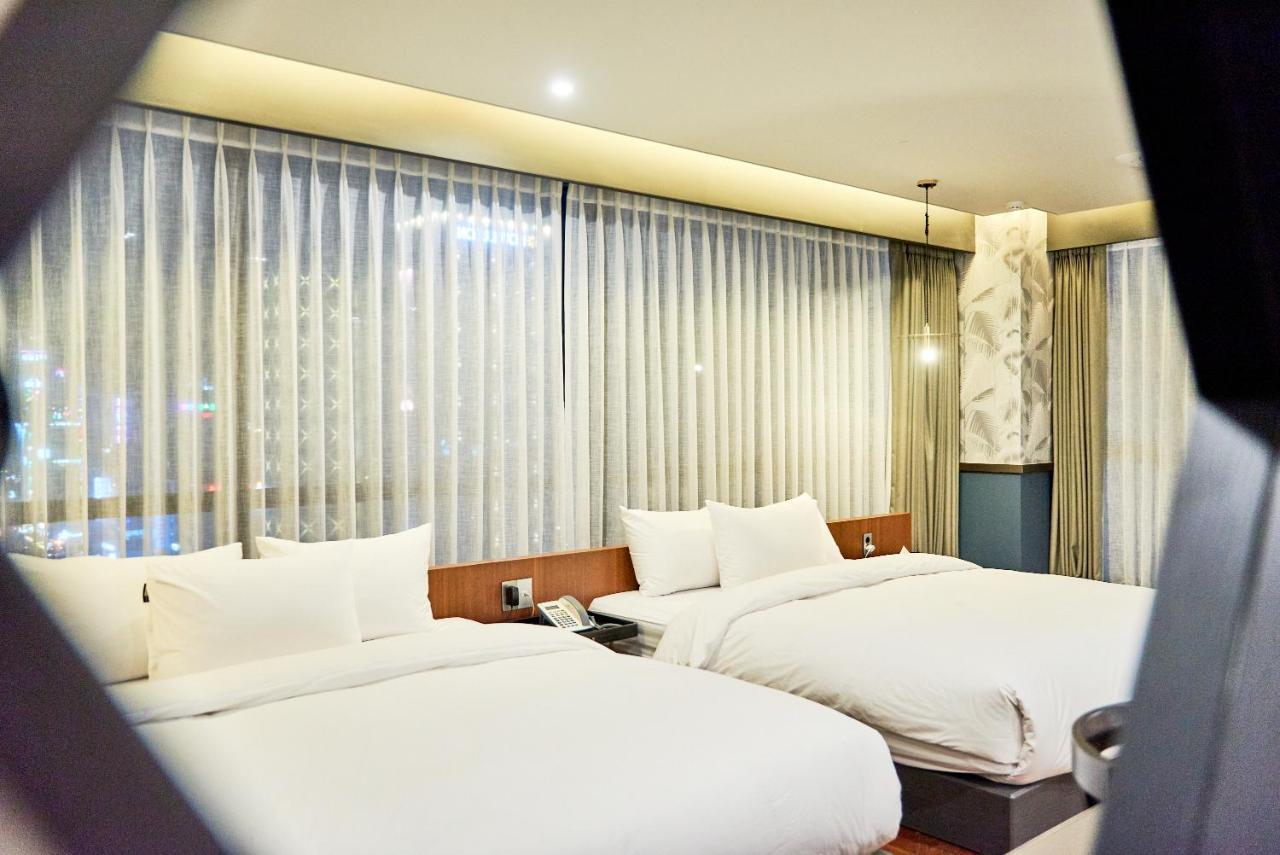 Brown Dot Hotel Songjung Пусан Екстер'єр фото