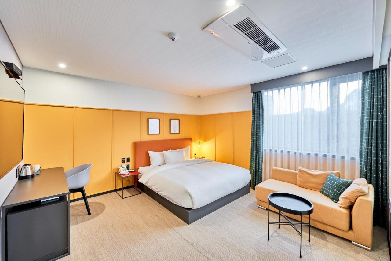 Brown Dot Hotel Songjung Пусан Екстер'єр фото