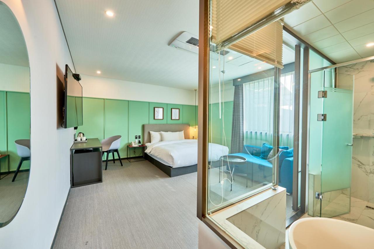 Brown Dot Hotel Songjung Пусан Екстер'єр фото